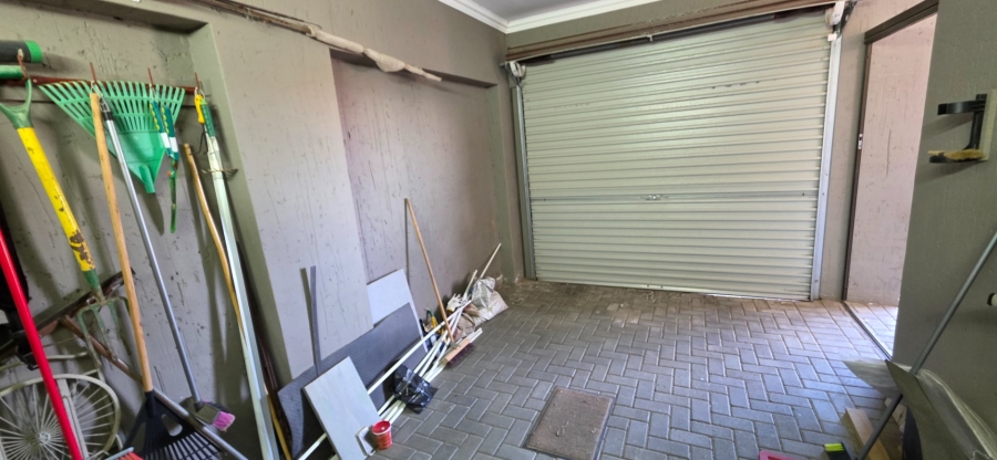 2 Bedroom Property for Sale in Dana Bay Western Cape